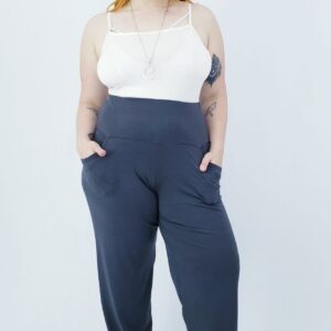 Pantalón de modal color gris de la marca emilse